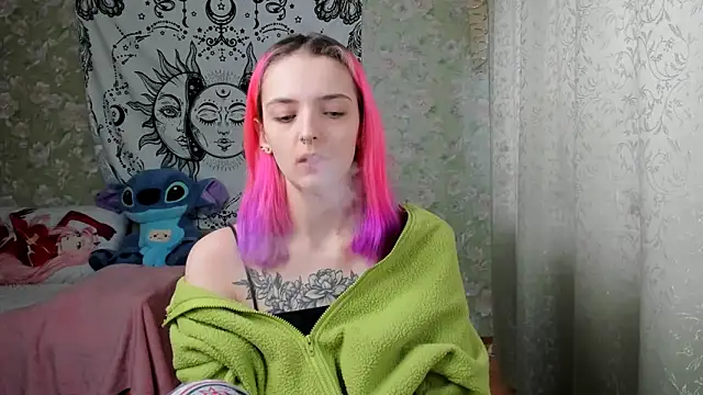 Snapshot of Cutie_Adelia chatting on 02-27-25, 10:48 Cutie Adelia online show from 02-27-25, 10:48