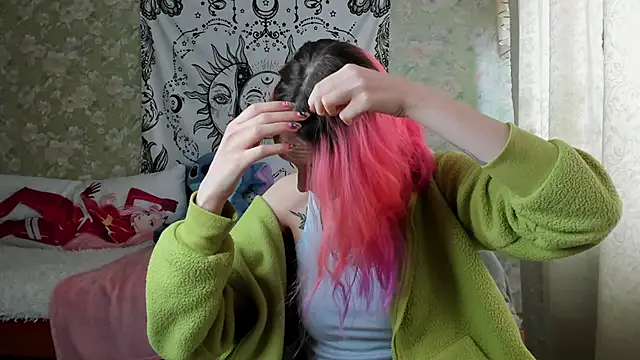 Snapshot of Cutie_Adelia chatting on 03-11-25, 08:20 Cutie Adelia online show from 03-11-25, 08:20