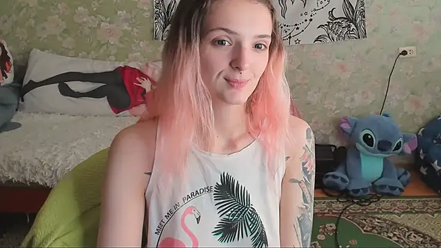 Snapshot of Cutie_Adelia chatting on 09-21-25, 09:33 Cutie Adelia online show from 09-21-25, 09:33