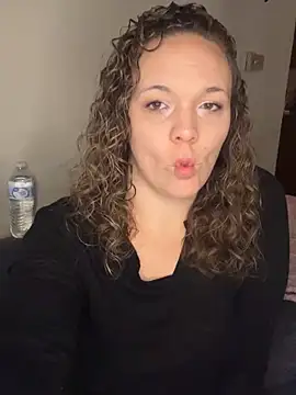 AuroraSummers online show from 02-22-25, 01:00