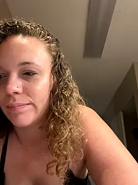 AuroraSummers online show from 09-24-25, 02:48