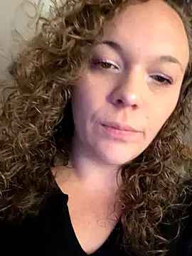 AuroraSummers online show from 12-15-25, 05:39