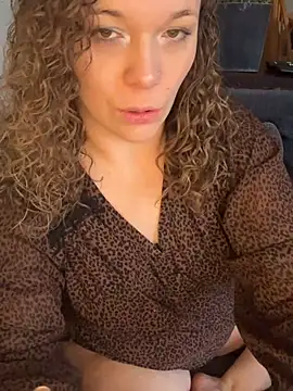 AuroraSummers online show from 01-14-26, 04:23