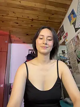 Snapshot of bellaa-w chatting on 03-29-26, 10:32 bellaa-w online show from 03-29-26, 10:32
