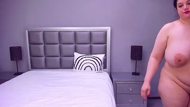 Snapshot of HellennSweet chatting on 02-22-25, 08:07 HellennSweet online show from 02-22-25, 08:07