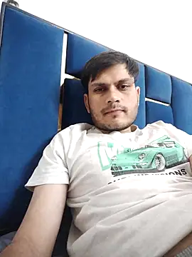 Snapshot of alex78265 chatting on 04-18-26, 05:28 alex78265 online show from 04-18-26, 05:28