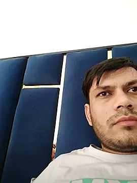 Snapshot of alex78265 chatting on 04-19-26, 03:39 alex78265 online show from 04-19-26, 03:39