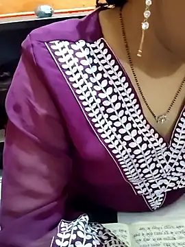 Diya 143 online show from 04-05-26, 04:37