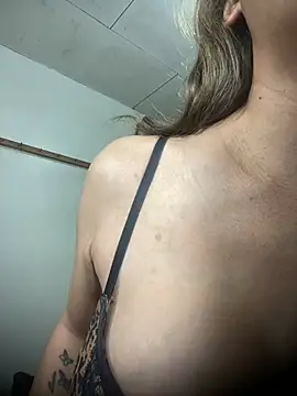 HugeKatarinaTS online show from 02-14-26, 09:39