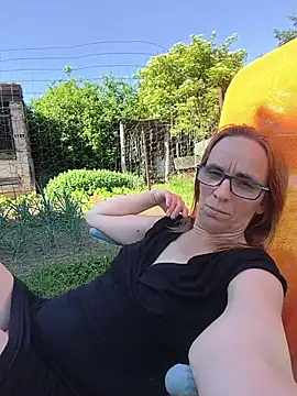 Dettybitch40 online show from 05-26-26, 02:02
