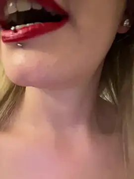 Snapshot of GangBangKitty chatting on 02-28-25, 07:14 GangBangKitty online show from 02-28-25, 07:14