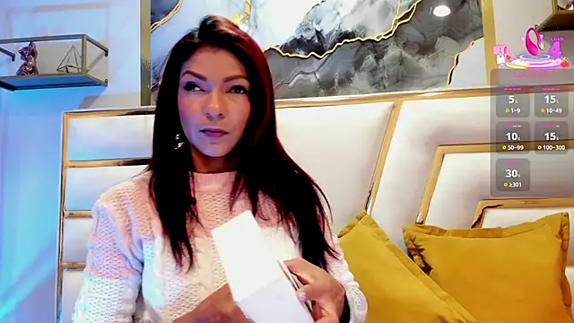 Snapshot of HannaPetit chatting on 09-20-25, 07:04 HannaPetit online show from 09-20-25, 07:04