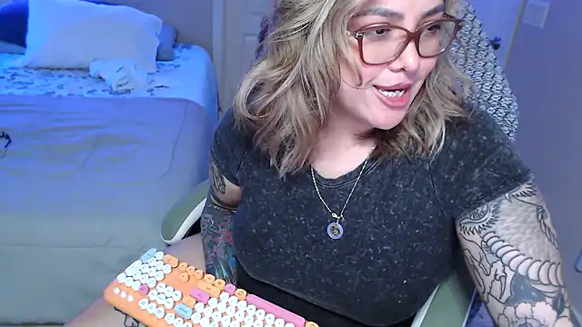 nativepumpkin95 online show from 02-02-25, 10:39