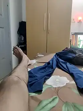 Snapshot of OutboundAbove chatting on 03-18-25, 01:42 OutboundAbove online show from 03-18-25, 01:42