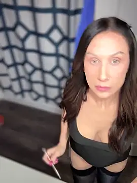 Snapshot of Fiona_Kent_ chatting on 03-02-25, 12:31 Fiona Kent online show from 03-02-25, 12:31