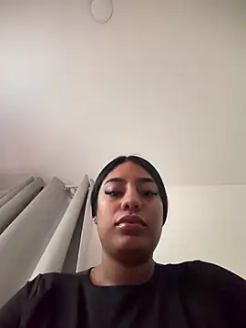 Snapshot of Sara_mocca_ chatting on 02-21-26, 01:50 Sara mocca online show from 02-21-26, 01:50