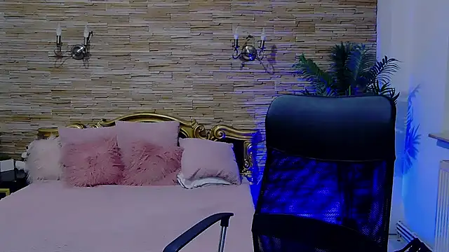 PlayfulElla online show from 12-18-24, 12:18