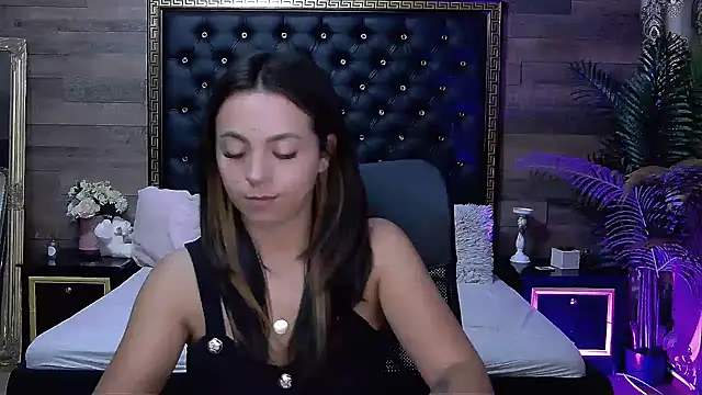 PlayfulElla online show from 09-20-25, 04:46