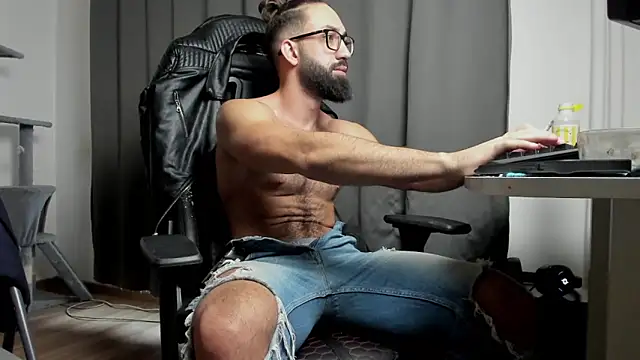 liamaesthetic online show from 01-30-25, 07:50