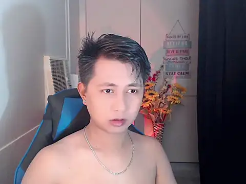 Snapshot of khael_moreno chatting on 11-13-25, 05:12 khael moreno online show from 11-13-25, 05:12