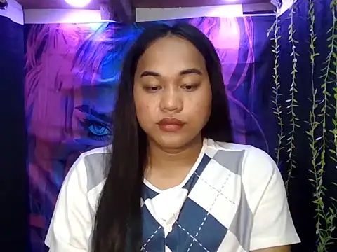 Snapshot of bettina_love chatting on 11-21-25, 04:27 bettina love online show from 11-21-25, 04:27