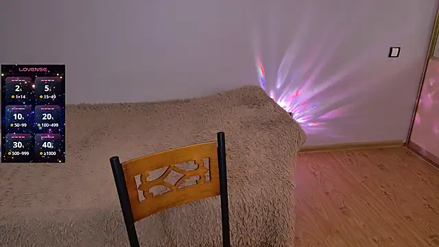 Snapshot of Kira_land chatting on 10-03-25, 07:22 Kira land online show from 10-03-25, 07:22