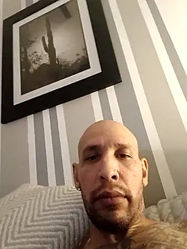 Snapshot of mrbigone45 chatting on 11-25-25, 10:04 mrbigone45 online show from 11-25-25, 10:04
