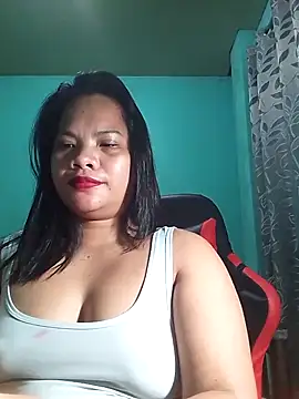 Snapshot of lexilicious_69 chatting on 11-19-25, 09:04 lexilicious 69 online show from 11-19-25, 09:04