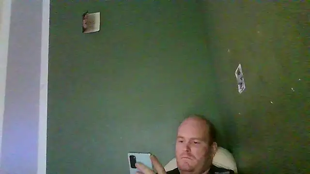 Snapshot of Janssen88 chatting on 02-12-26, 02:45 Janssen88 online show from 02-12-26, 02:45