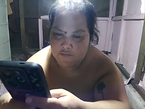 Snapshot of xxbigboootyxx chatting on 09-19-25, 10:27 xxbigboootyxx online show from 09-19-25, 10:27