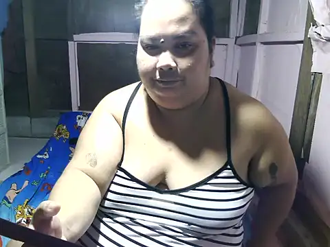 Snapshot of xxbigboootyxx chatting on 10-21-25, 01:28 xxbigboootyxx online show from 10-21-25, 01:28