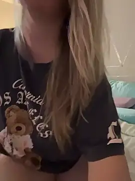 Vivian MayXxX online show from 03-26-26, 08:58