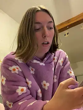 Daisy Michto Officiel online show from 01-28-25, 03:15