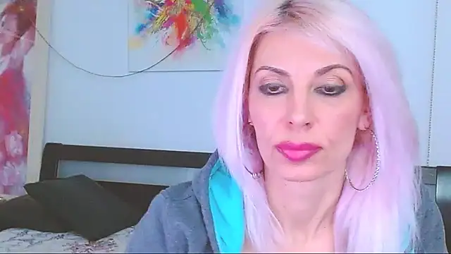 HoneyLara online show from 02-28-25, 06:54