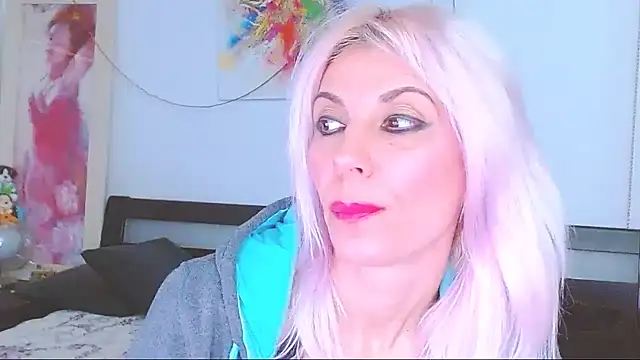 HoneyLara online show from 03-03-25, 10:52