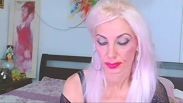 HoneyLara online show from 09-14-25, 08:52