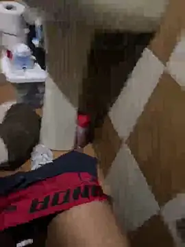 Snapshot of stuard-19 chatting on 10-06-25, 08:28 stuard-19 online show from 10-06-25, 08:28