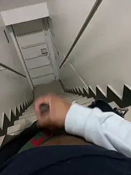 Snapshot of stuard-19 chatting on 10-12-25, 03:27 stuard-19 online show from 10-12-25, 03:27