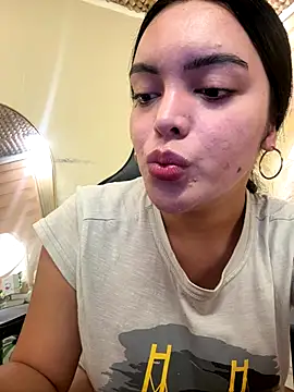 HotstuffCherrySummer online show from 11-21-25, 08:02