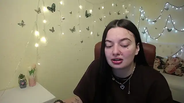 Snapshot of MilanaPrice chatting on 03-01-26, 08:16 MilanaPrice online show from 03-01-26, 08:16