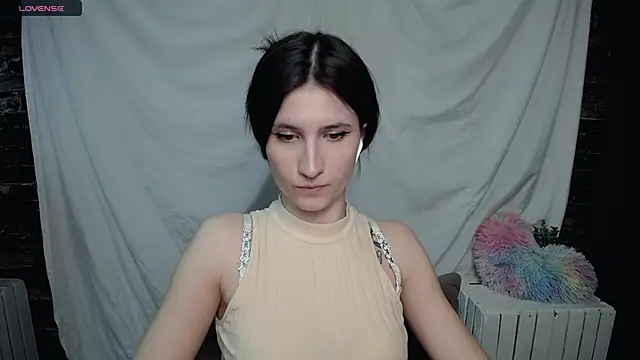 Snapshot of MaryEm976 chatting on 03-23-25, 08:37 MaryEm976 online show from 03-23-25, 08:37