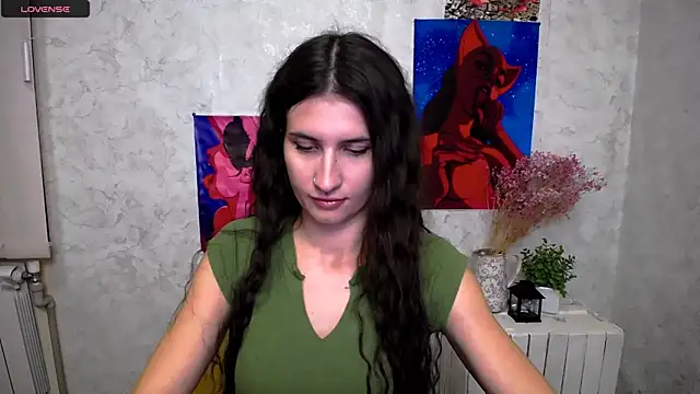 Snapshot of MaryEm976 chatting on 10-03-25, 08:44 MaryEm976 online show from 10-03-25, 08:44