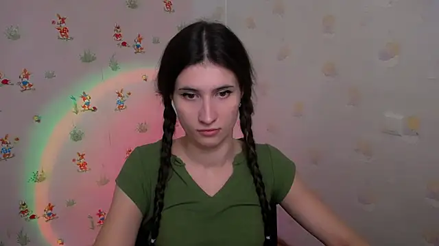 Snapshot of MaryEm976 chatting on 12-20-25, 10:11 MaryEm976 online show from 12-20-25, 10:11