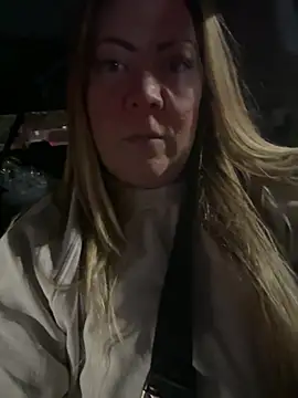 JESS LOVES online show from 02-06-25, 02:33