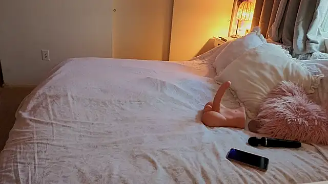 JESS LOVES online show from 11-28-25, 07:16