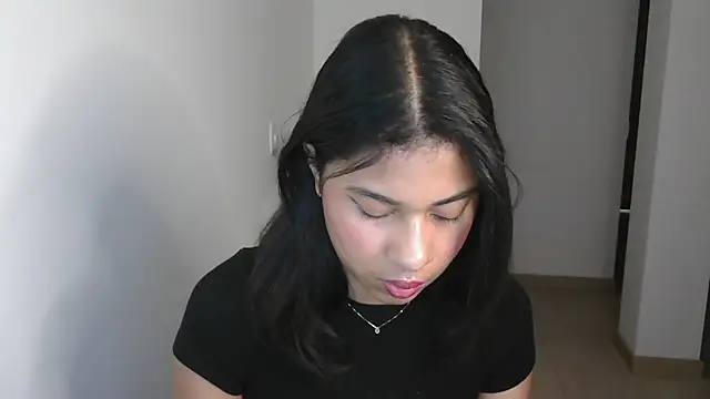 dark enchantress  online show from 12-16-24, 12:15