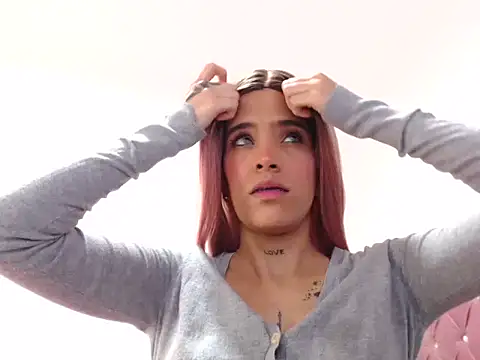 Snapshot of violetasweet11 chatting on 02-23-26, 03:37 violetasweet11 online show from 02-23-26, 03:37