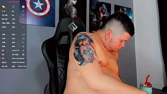 Snapshot of Thomas_chubbyxhot chatting on 01-18-25, 10:28 Thomas chubbyxhot online show from 01-18-25, 10:28