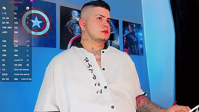 Snapshot of Thomas_chubbyxhot chatting on 01-25-25, 08:53 Thomas chubbyxhot online show from 01-25-25, 08:53