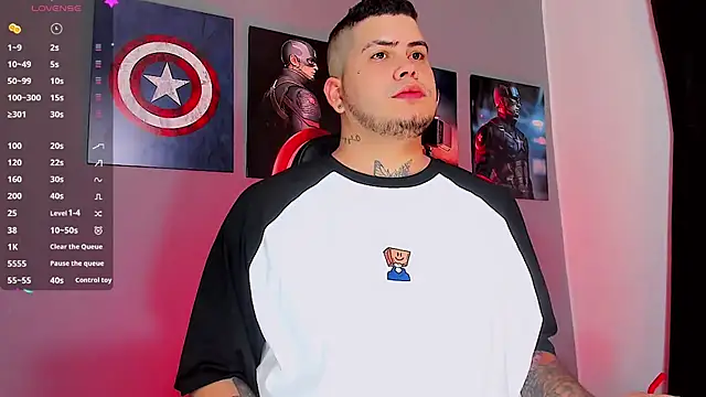 Snapshot of Thomas_chubbyxhot chatting on 01-26-25, 01:31 Thomas chubbyxhot online show from 01-26-25, 01:31